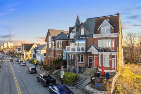 Charming Studio-Panoramic View-Your Pittsburgh Sanctuary Exterior photo