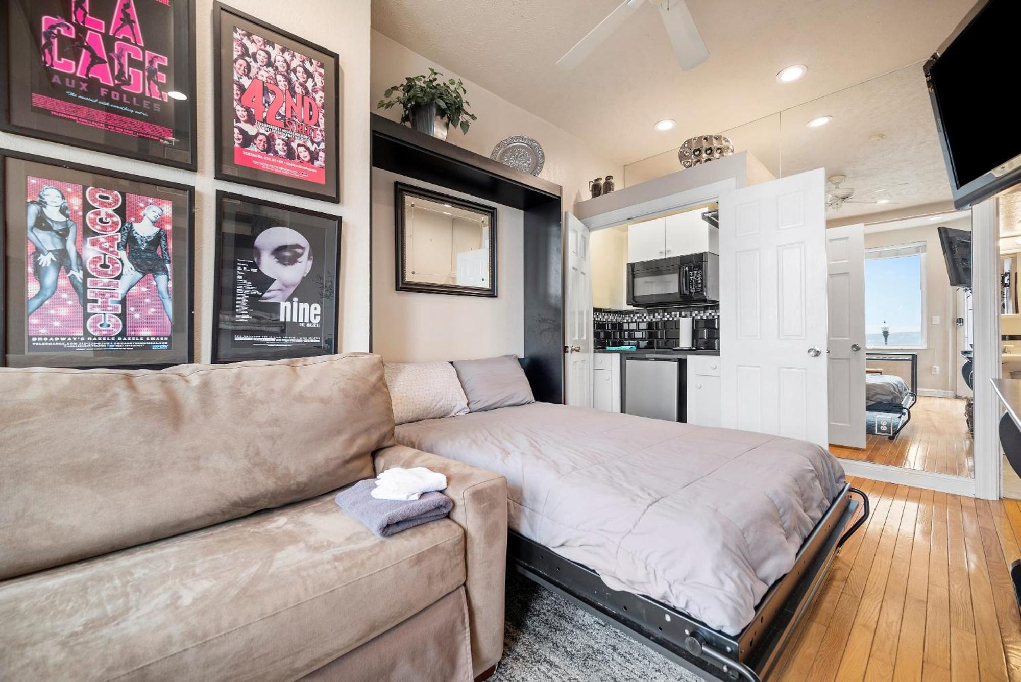 Charming Studio-Panoramic View-Your Pittsburgh Sanctuary Exterior photo