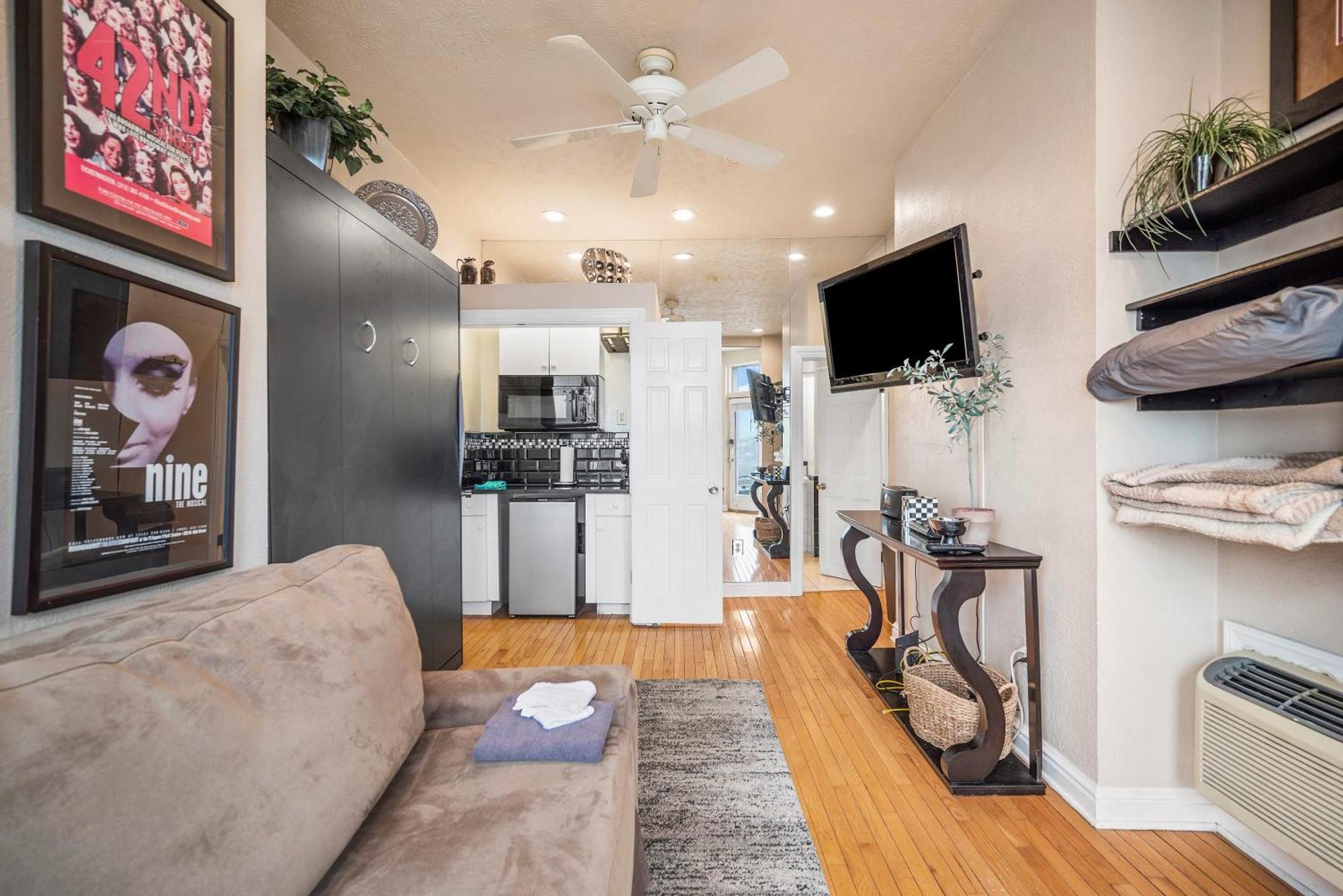 Charming Studio-Panoramic View-Your Pittsburgh Sanctuary Exterior photo